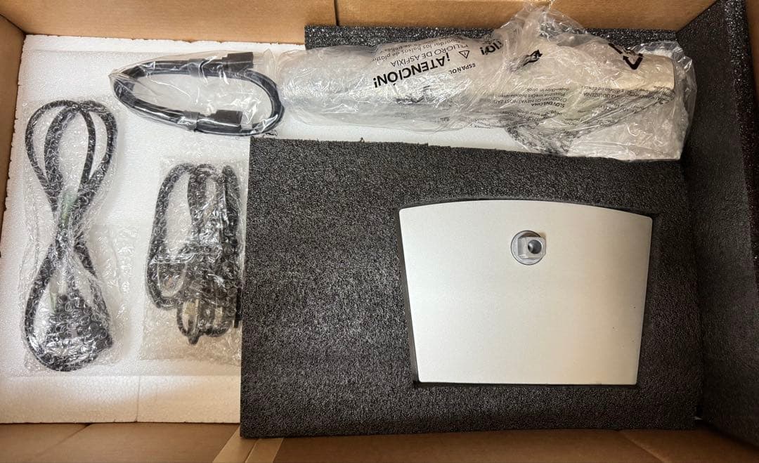 ディスプレイ・モニター本体 DELL U2723QX