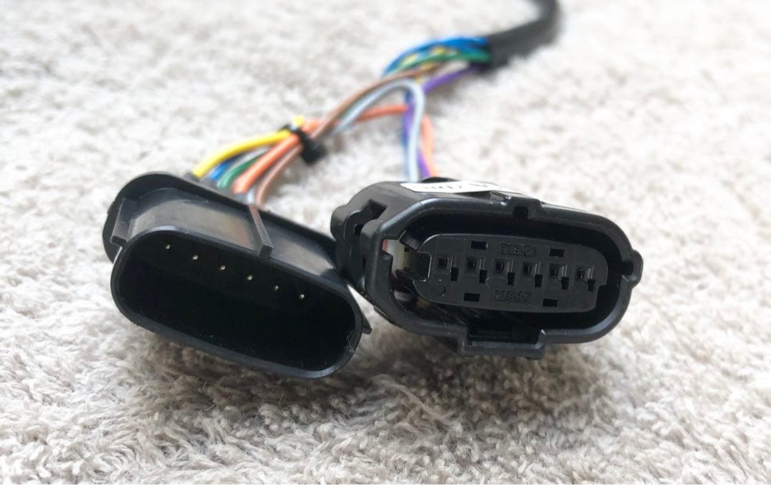 PIVOT 3 drive COMPACT スロットルコントローラー　THR