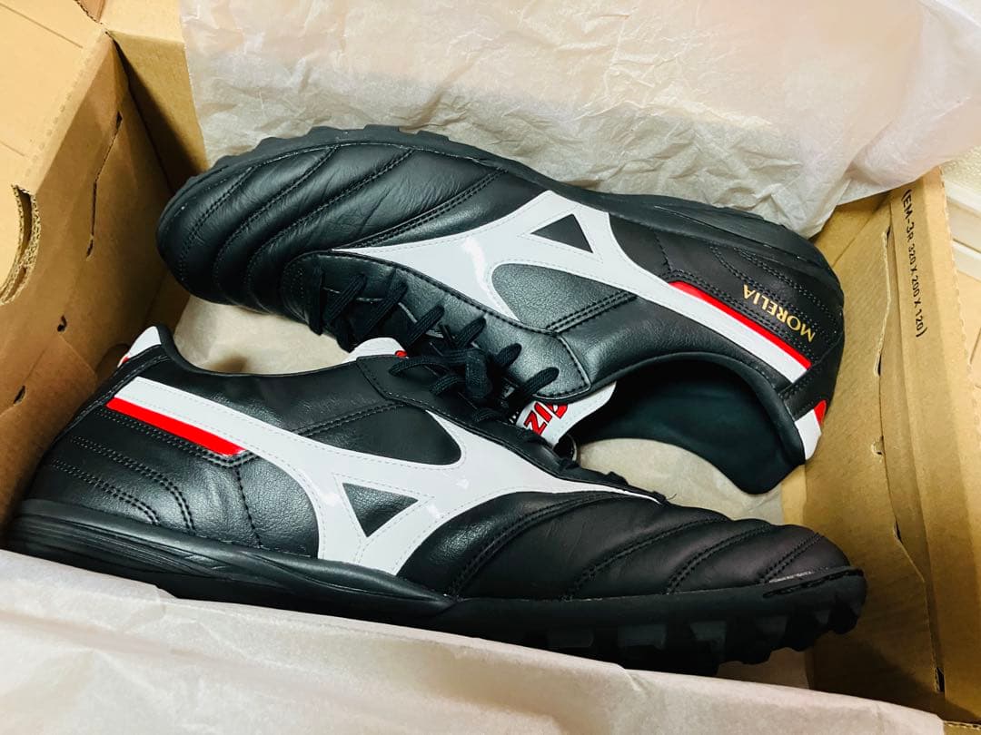 Mizuno Morelia サッカーシューズ ブラック/ホワイト/レッド