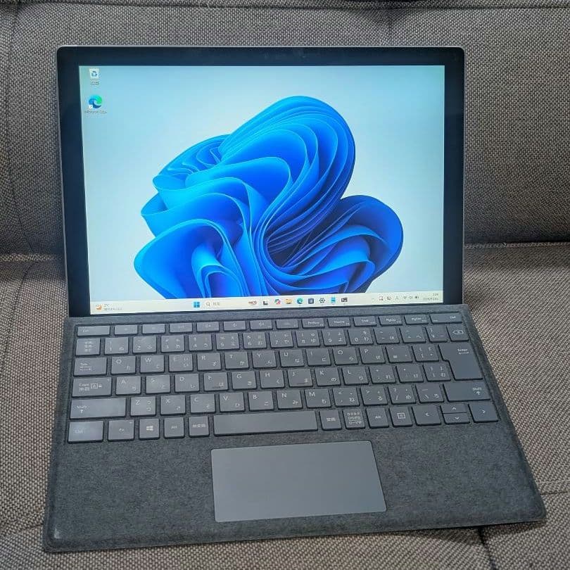 Surface Pro 7 i5 8GB 256GBタイプカバー付き ⅳ