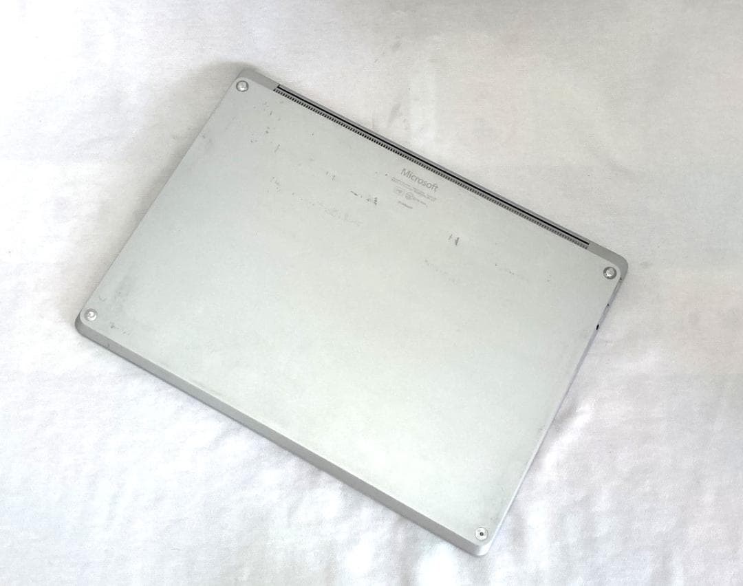 良品 13型 Surface Laptop2 薄型 タッチパネル マイクロソフト