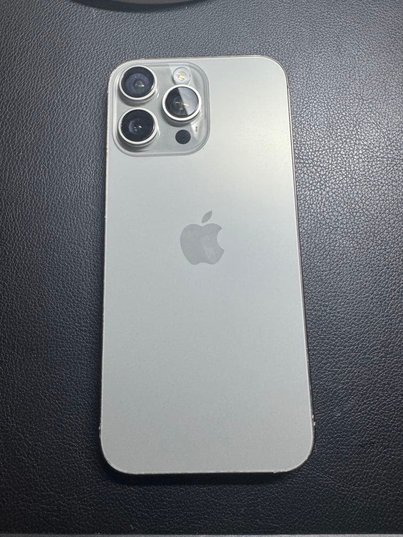 ジャンク品　iphone16 promax 256GB