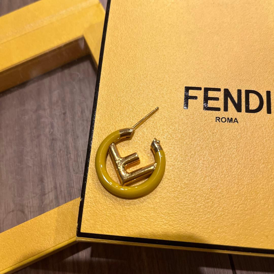 専用　　2点セット片耳　フェンディ　ピアス