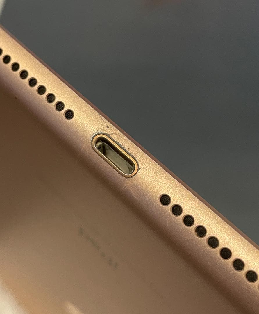 動作品 Apple iPad (第6世代) wifi 32GB ゴールド