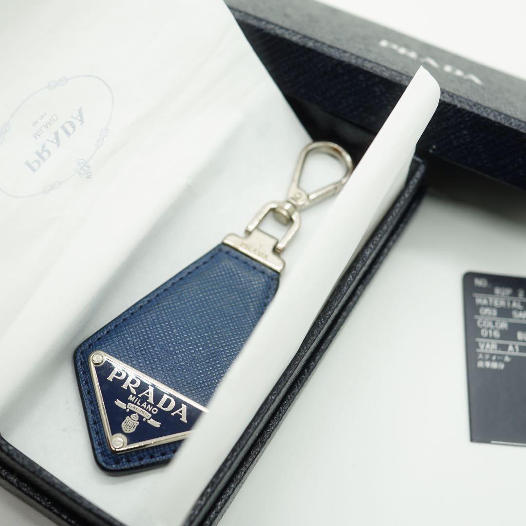 PRADA サフィアーノレザー キーリング　キーホルダー　ネイビー