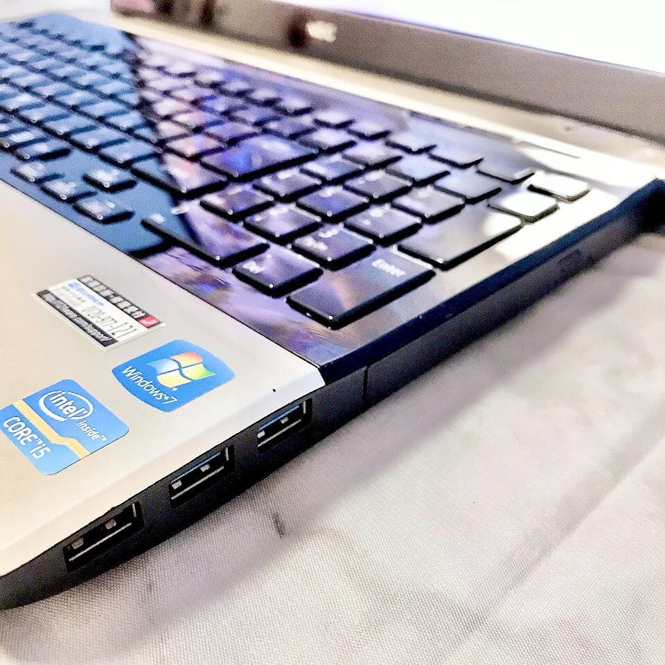 美品❣NECノートパソコン ゴールド✨薄型 大容量 カメラ付き ブルーレイ