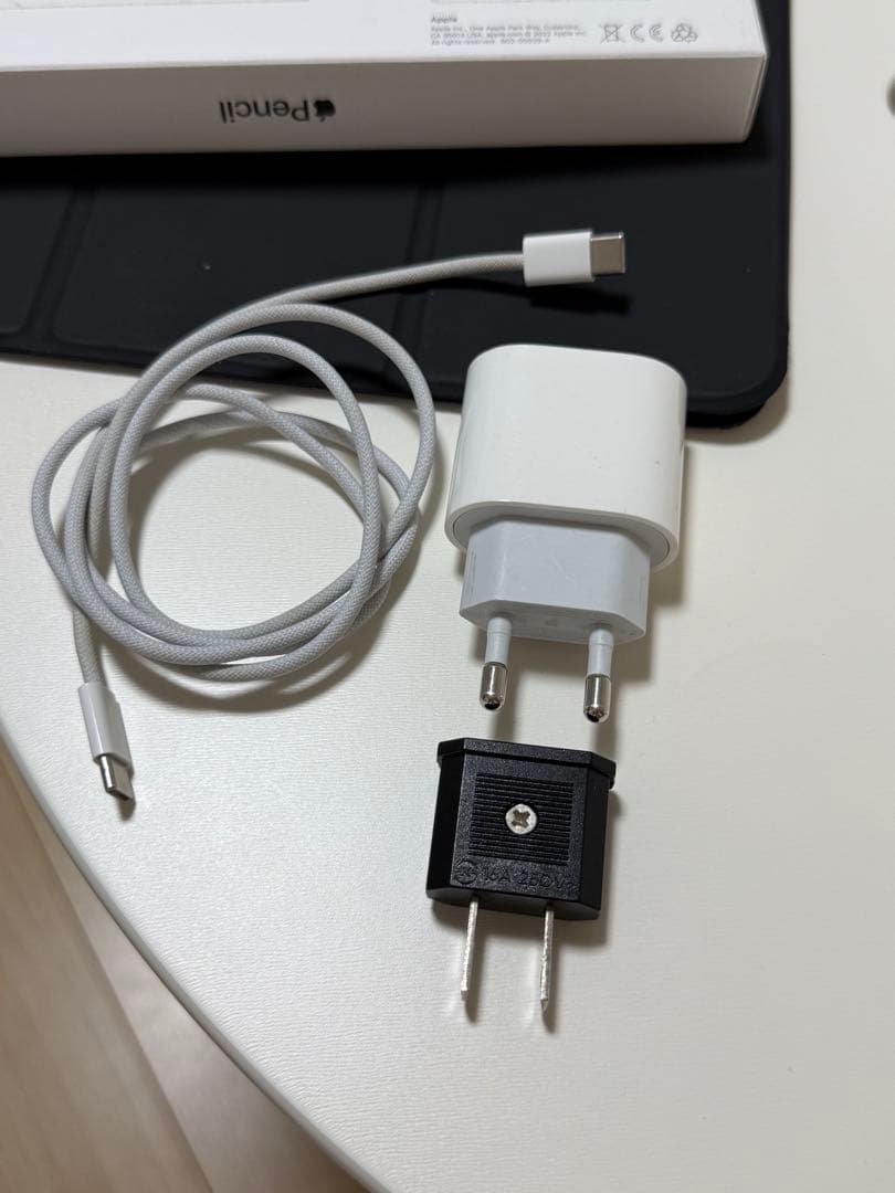 [美品] iPad Pro 12.9インチ（第6世代） 128GB Wi-Fi