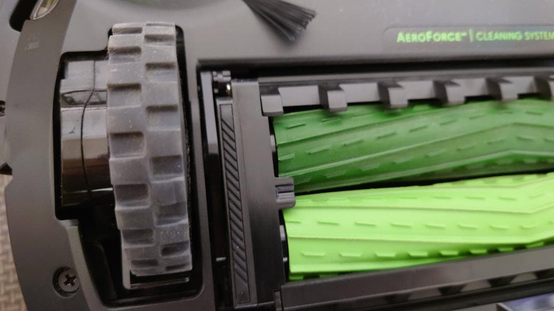 【中古】iRobot ルンバ i3+ ロボット掃除機 替えパック＆フィルター付