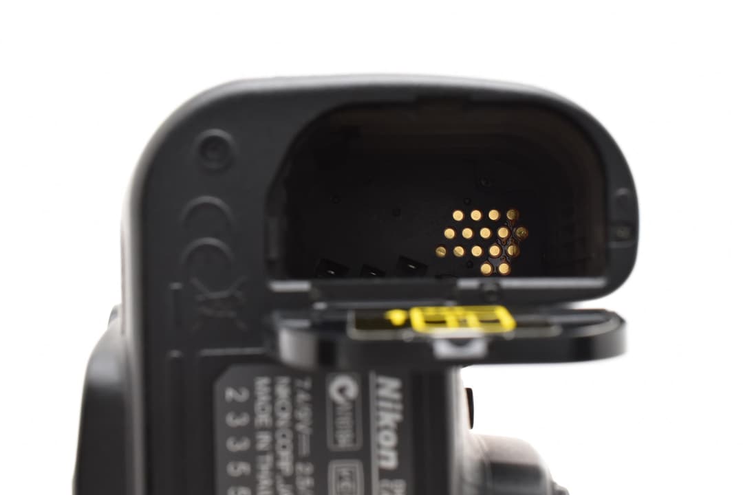 美品 Nikon D90 使用率15％ ボディ #8762