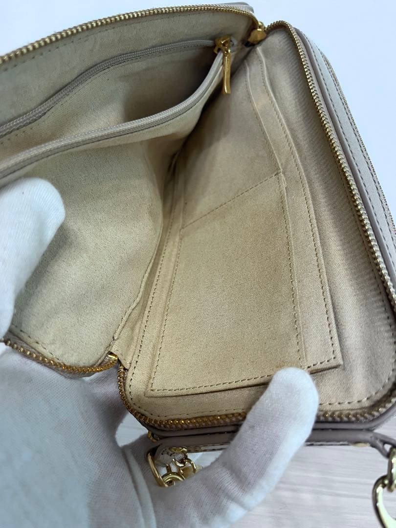 ATAO アタオ アミュレットケリー パールグレージュ