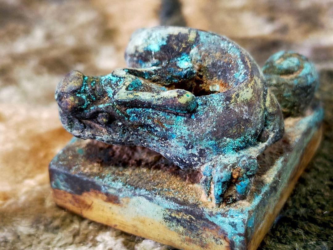 ♥とても古い♥　中国　♥印鑑♥　箱付き　印　龍　はんこ　篆刻　骨董　古玩