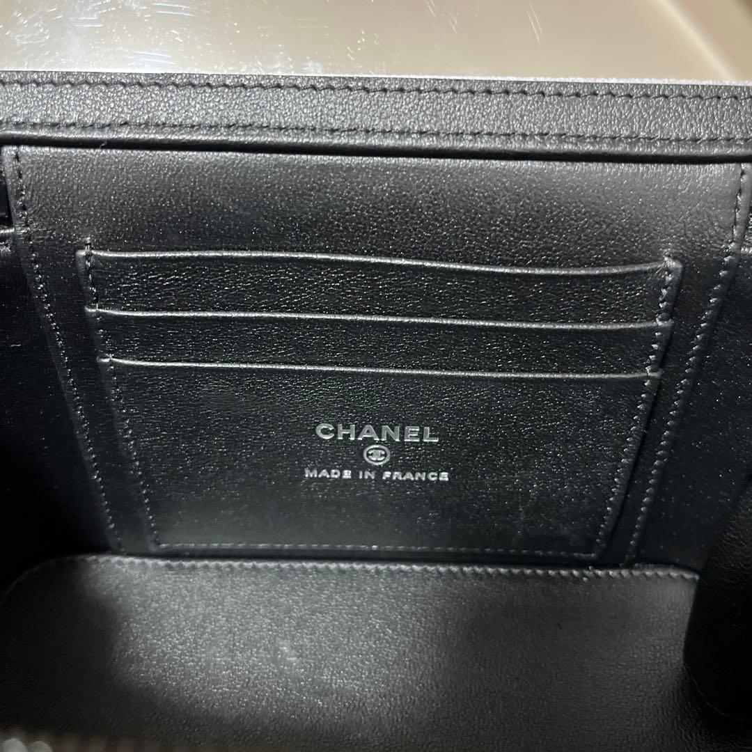 CHANEL シャネル　バニティ　ショルダーバッグ　ラムスキン