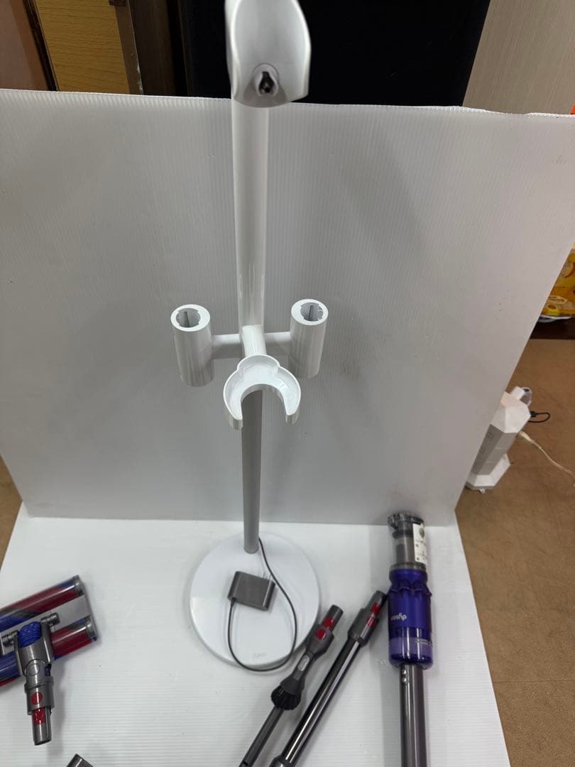 ダイソン コードレススティッククリーナー SV19