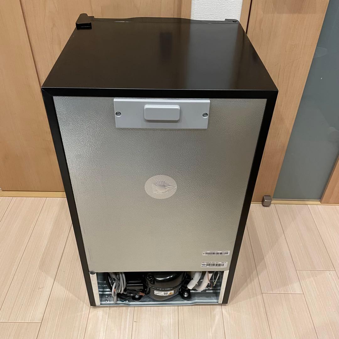 マクスゼン 60L 1ドア 前開き冷凍庫 右開き JF060HM01WH 23年