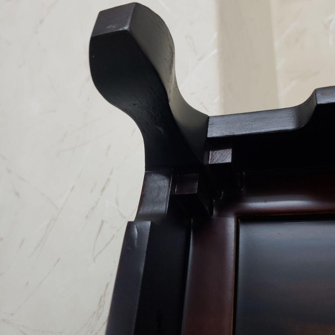 蔵出し特価　最高級本黒檀花瓶台 松 彫刻入り55×35×12cm　箱付き