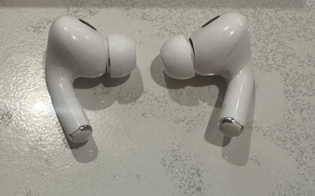 AirPods Pro 2 MagSafe充電（USB-C 第2世代) 本体