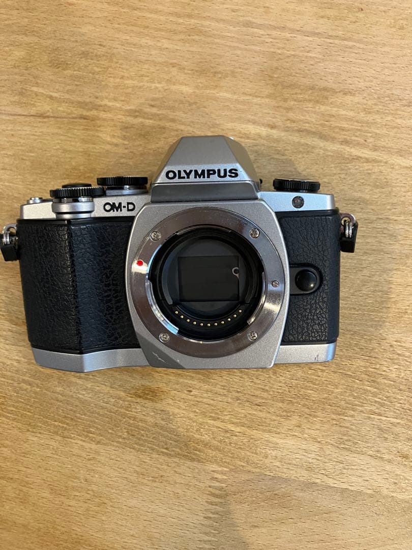 OLYMPUS OM-D E-M10 ジャンク