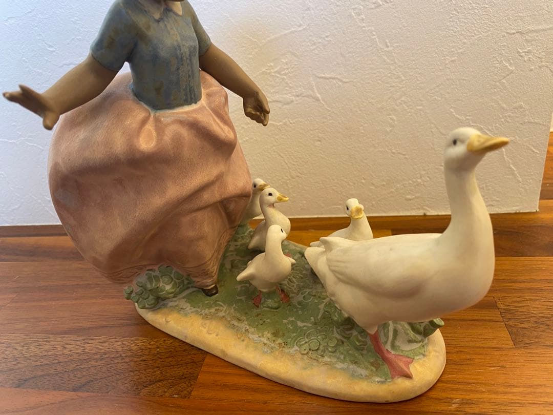 レア　リヤドロ No.2306 HURRY NOW 陶器人形　フィギュリン