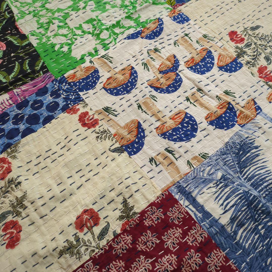 105ꕤ︎︎パッチワーク 手作りカンタキルト プリント マルチカバー 手作り
