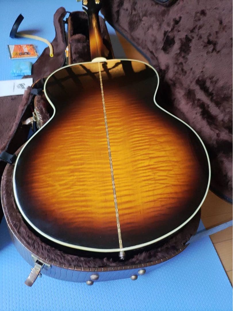 美品GibsonJ-200 1993年製（豪華ブラウン鍵付純正ハードケース付）