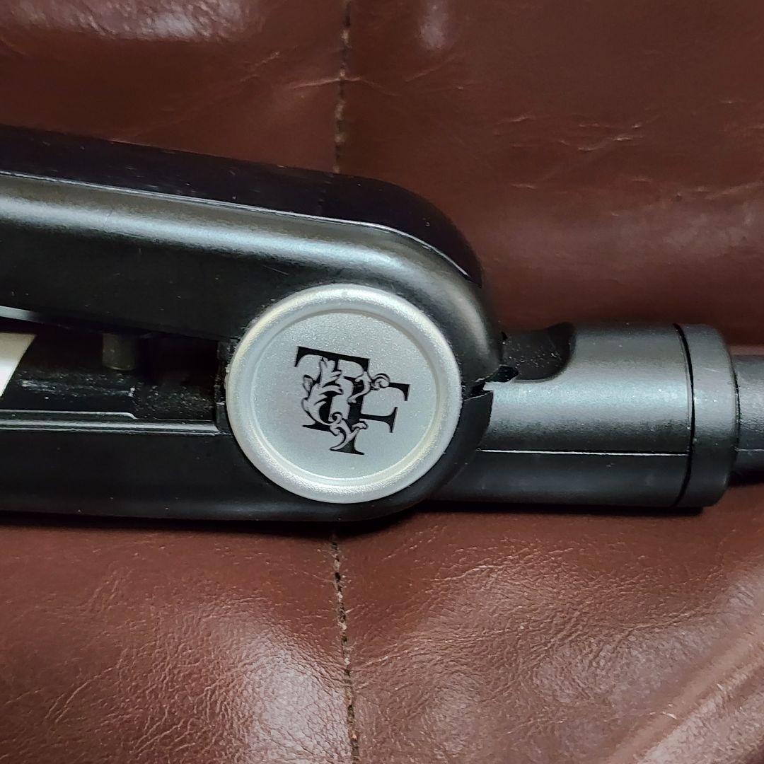 ケアライズ アクアプレート ストレートヘアアイロン SI-200V