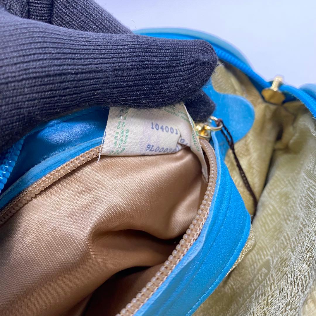 ボッテガヴェネタ ブルー ショルダーバッグ イントレチャート 水色