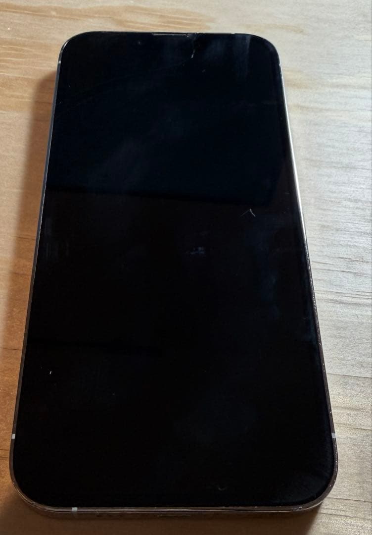 iPhone 13 Pro シルバー 背面ひび割れ　128GB