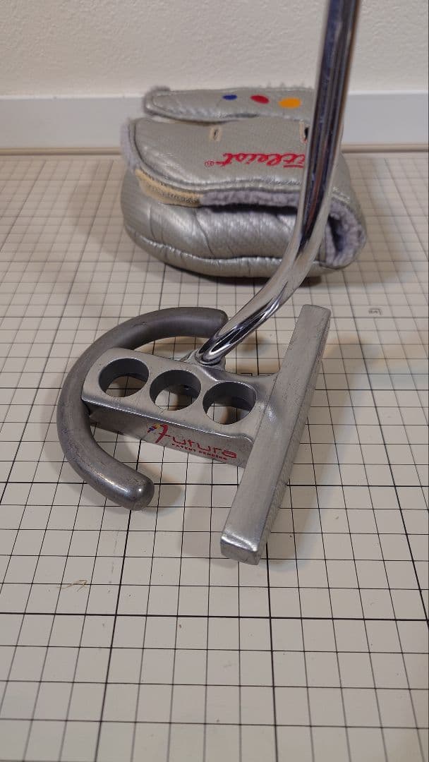 スコッティ―キャメロン Futuraパター