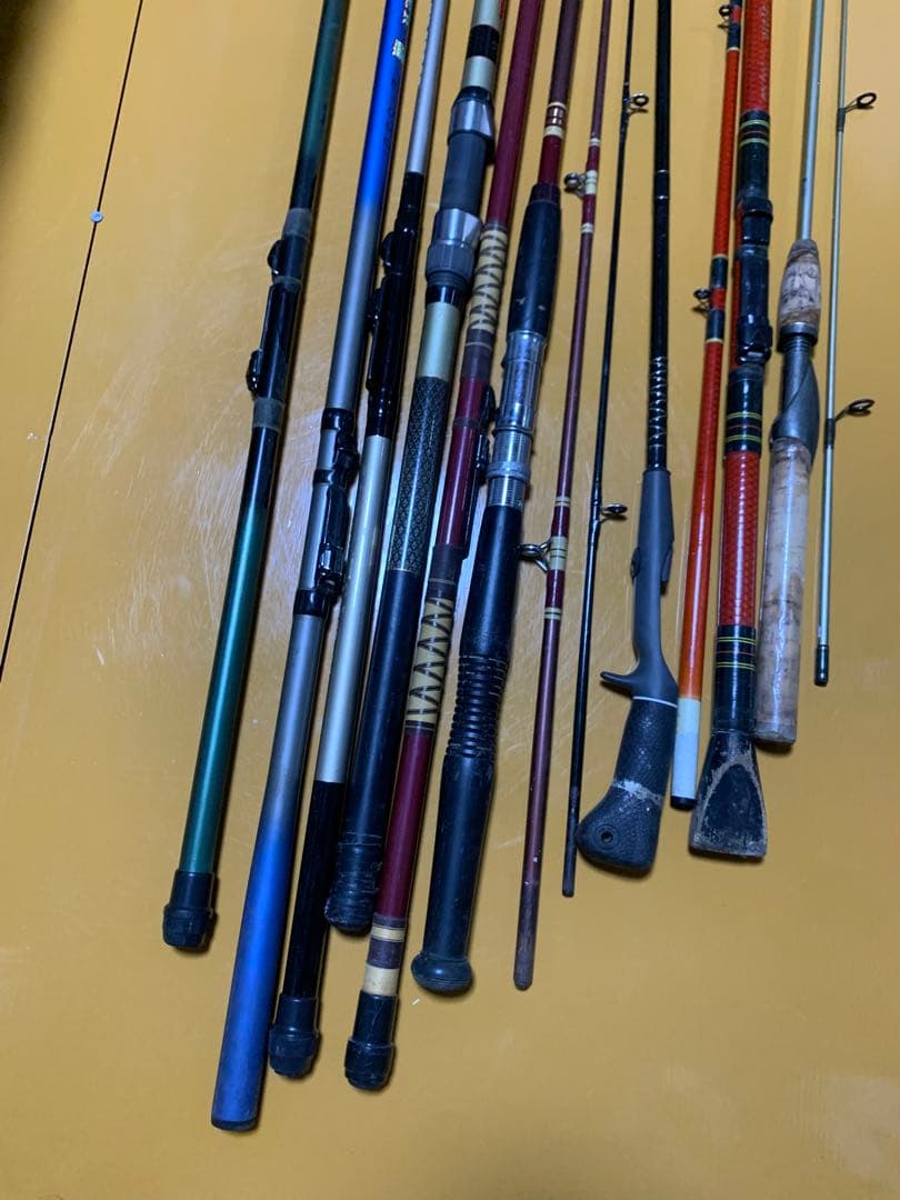 多数の釣り竿セット