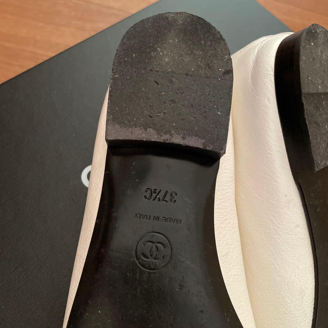 CHANEL フラットシューズ ホワイト/ブラック　37.5最終お値下げ