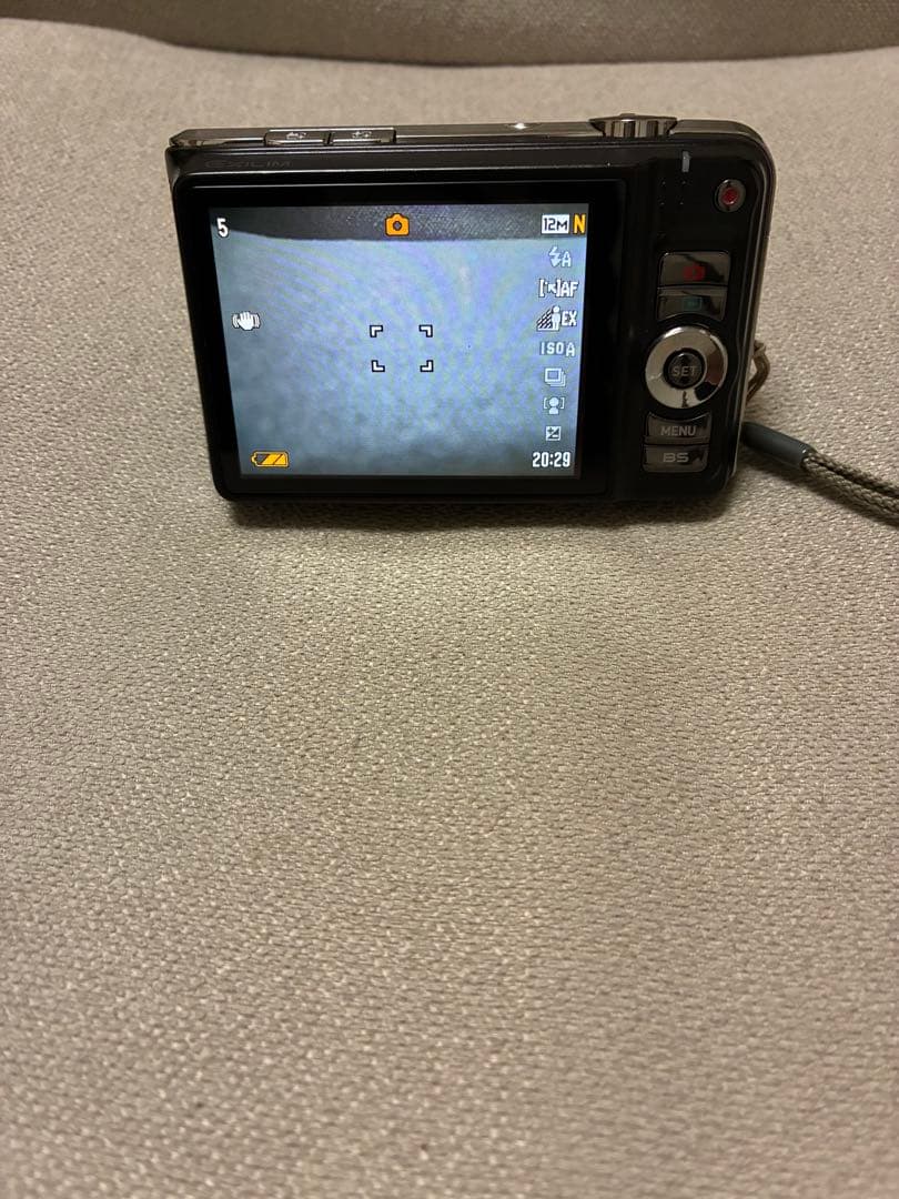 CASIO デジカメ