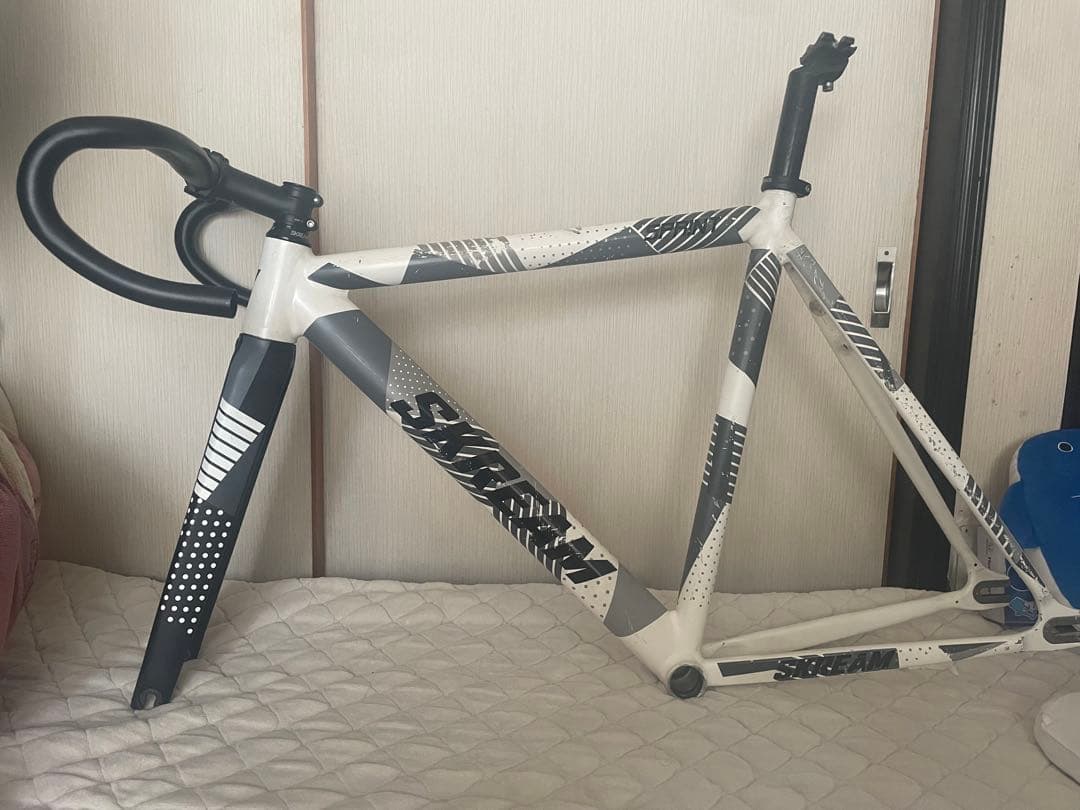 SKREM ピストバイクフレーム