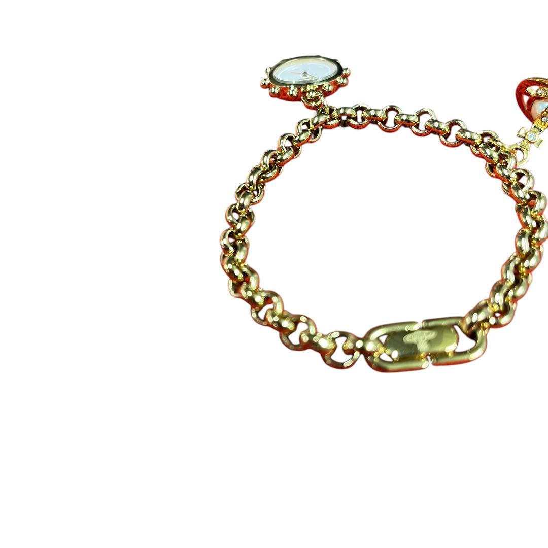 ヴィヴィアンウエストウッド ミルククラウン ブレスレットウォッチ 腕時計