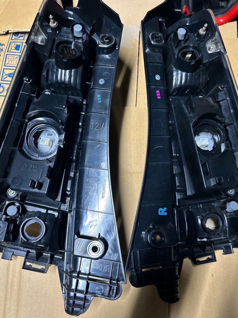 Nボックス　カスタム　テールライト　レンズ　LED JF1 JF2 純正品
