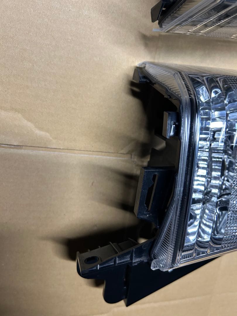 Nボックス　カスタム　テールライト　レンズ　LED JF1 JF2 純正品