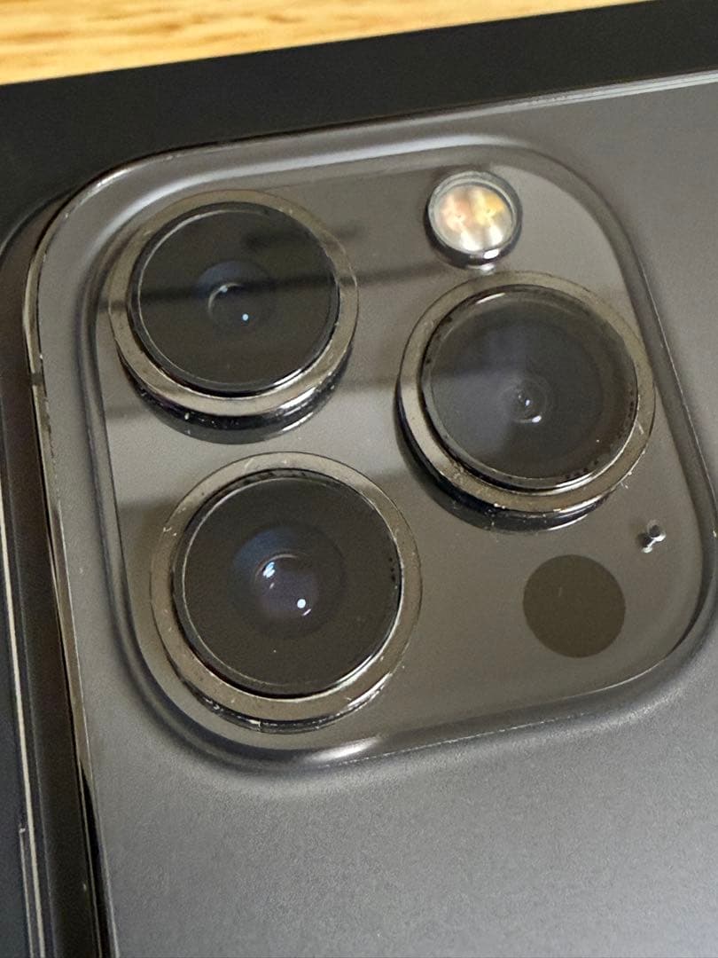 美品iPhone 13pro 256GB SIMフリーグラファイト付属品あり