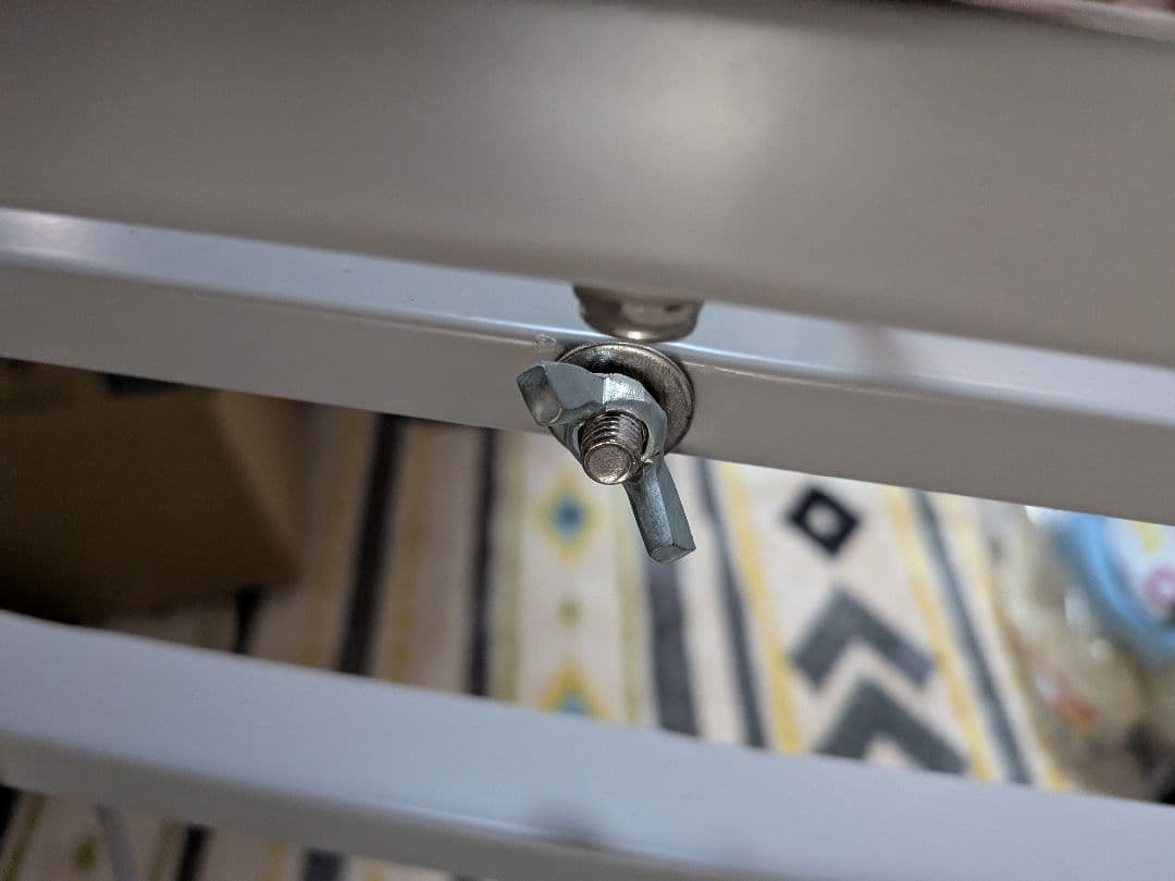 【美品】折りたたみ パイプベッド 頑丈 コンパクト グレー シングル スリム