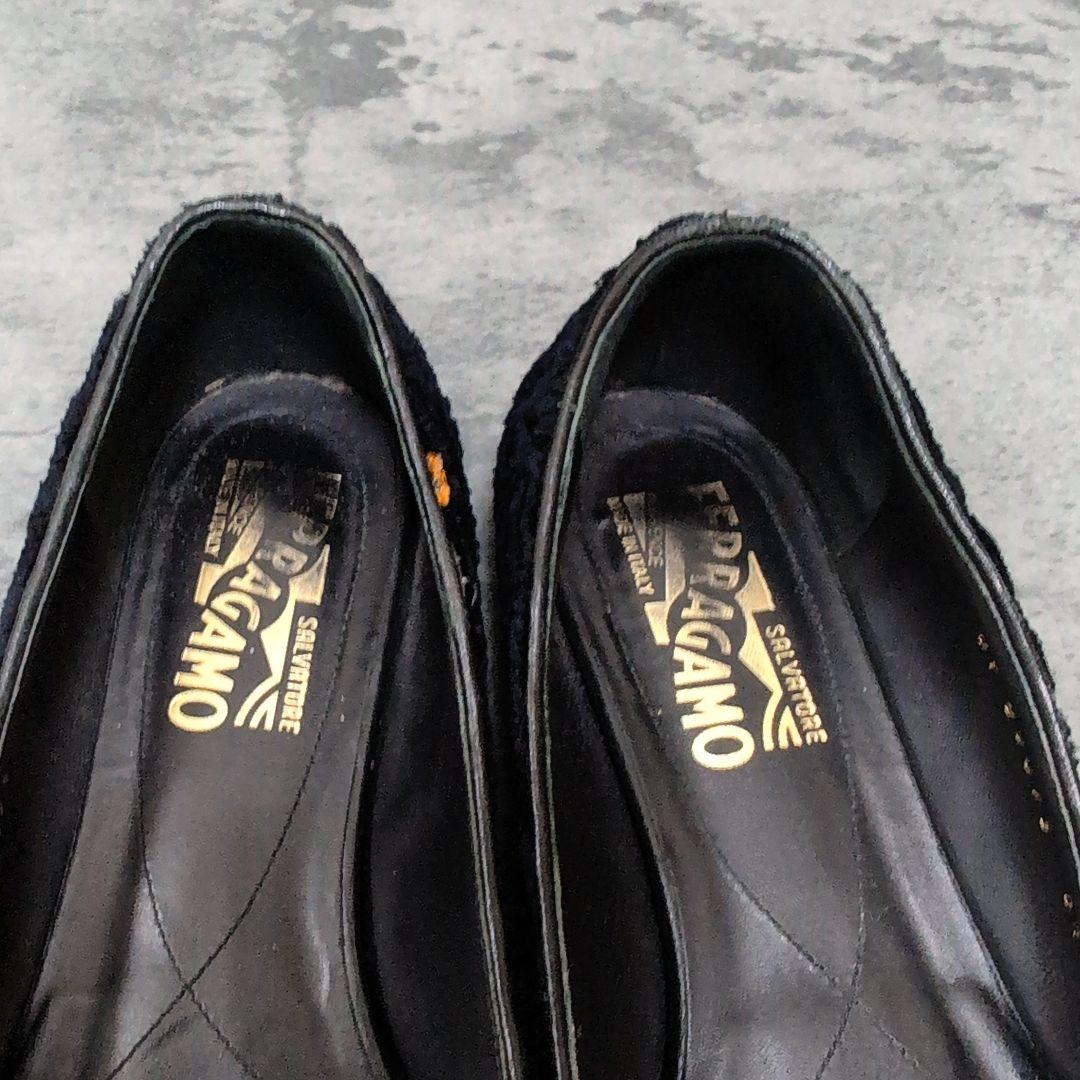 フェラガモ ヴァラ フラットシューズ 23.5〜24 黒 金 ラメ 裏張り済 冬