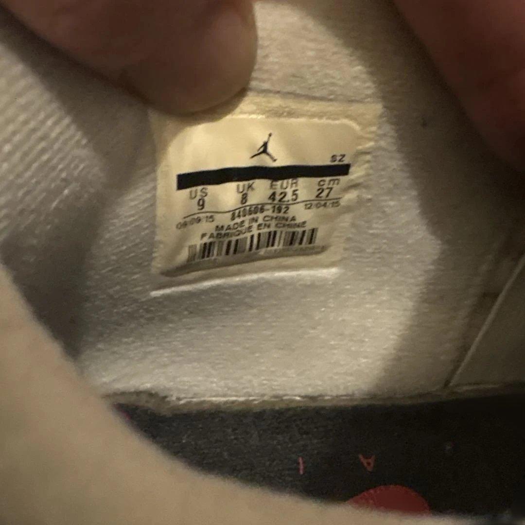 Air Jordan 4 Retro OG ホワイトセメント