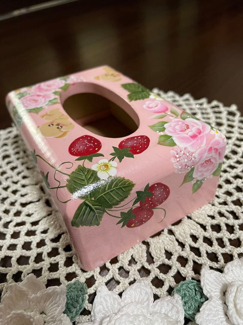 トールペイント　作品　薔薇柄ティッシュボックス