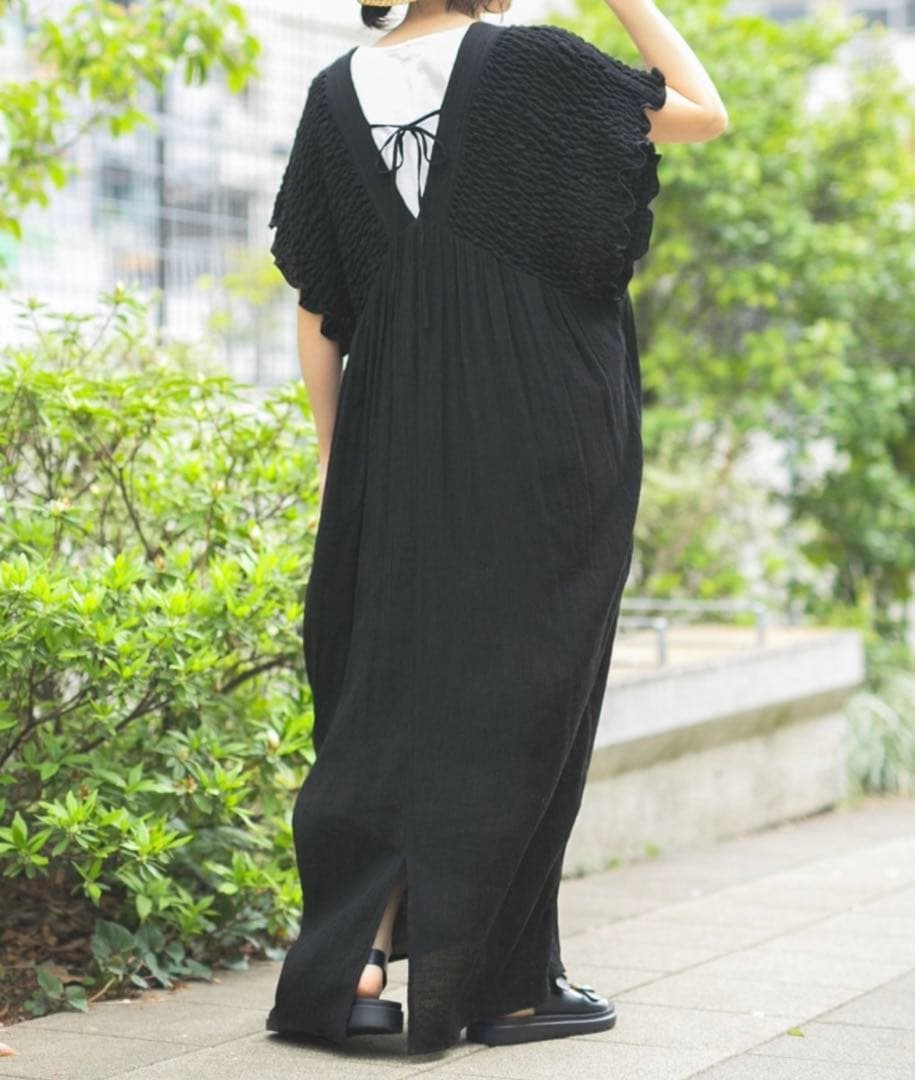 人気完売品★ 【産前・産後対応】マタニティ／シャーリングVワンピース★未使用品