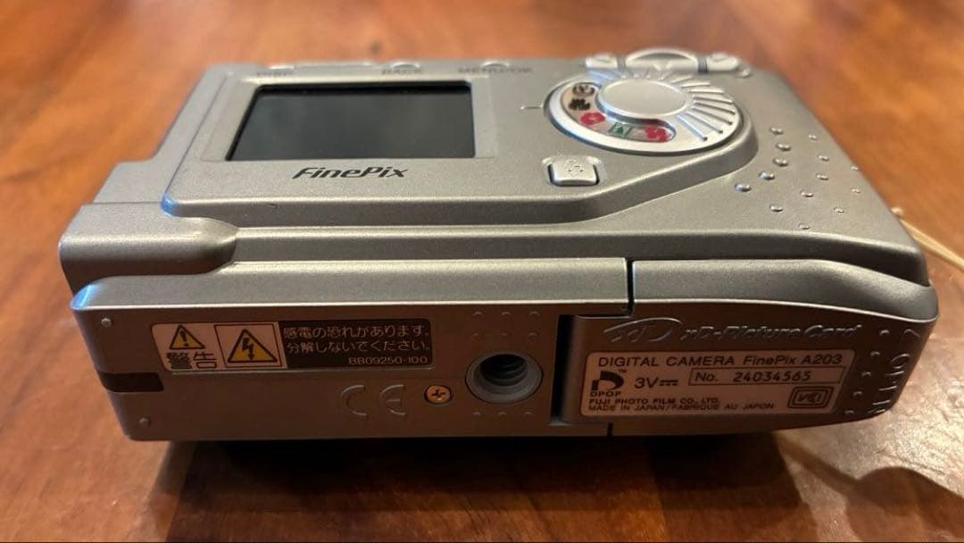 【動作確認済】FUJIFILM FinePix A203 オールドデジカメ 美品