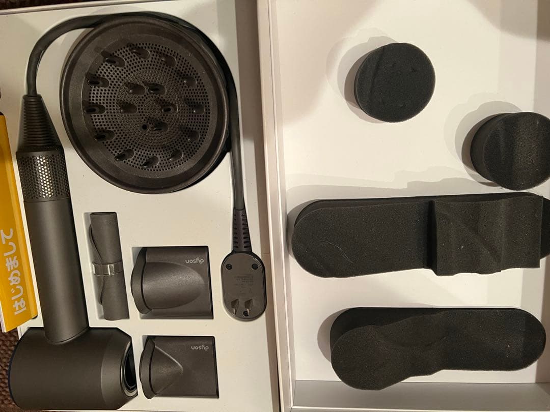 ヘアドライヤー 青と黒 付属品あり