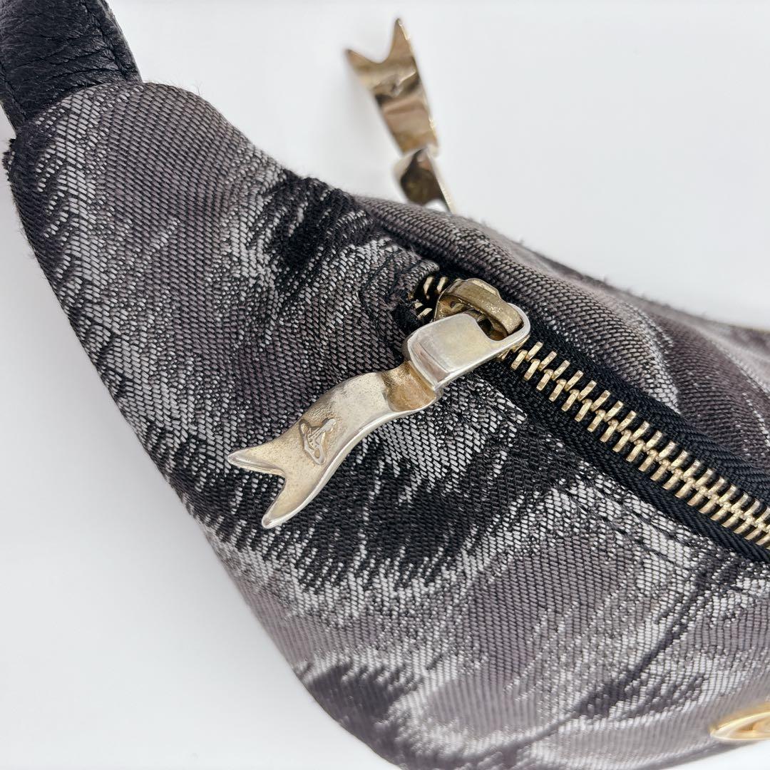 ヴィヴィアンウエストウッド　ウエストポーチ　ショルダーバッグ　金オーブ