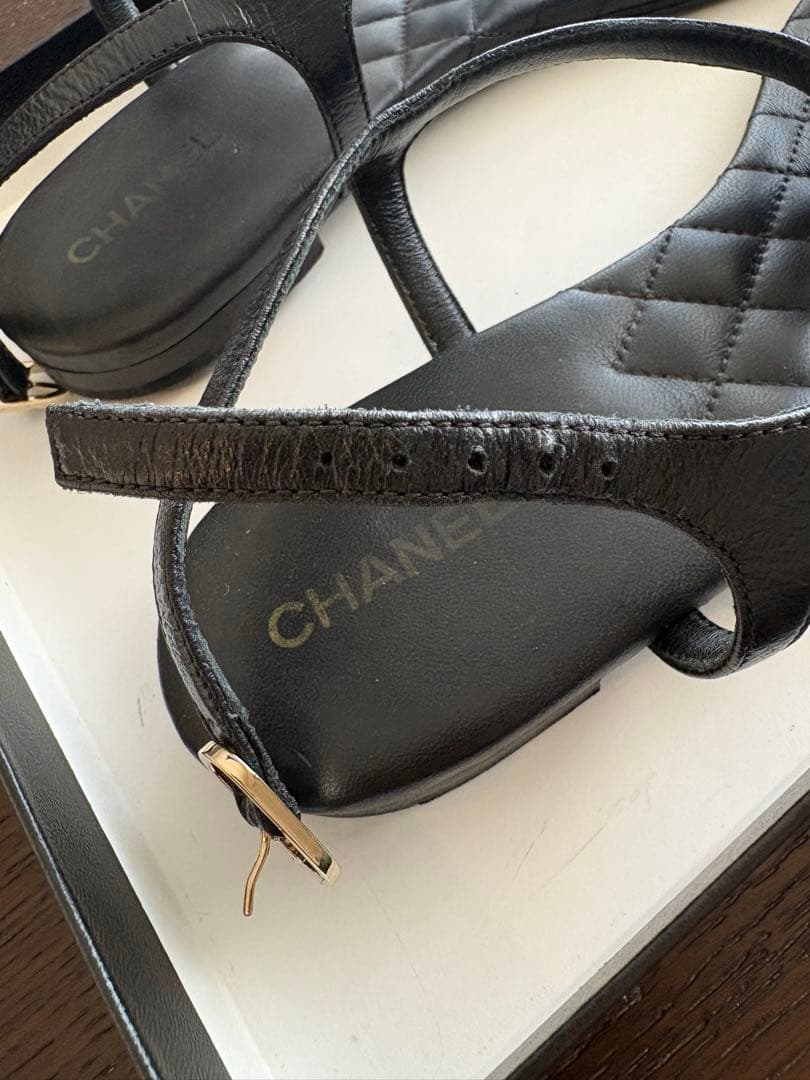 CHANEL キルティングサンダル 38.5 黒 ココマーク ゴールド