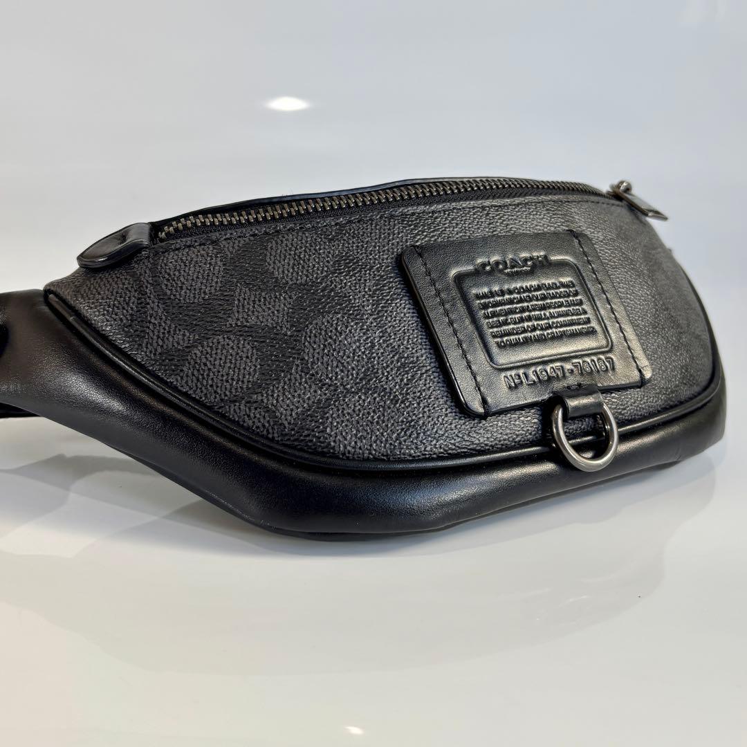 美品 COACH コーチ シグネチャー レザー ボディバッグ ウエストバッグ