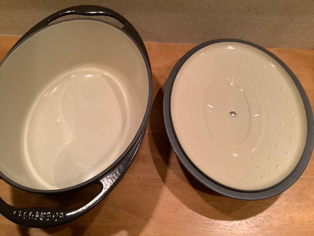 ルクルーゼ センセーションシリーズ 鋳鉄鍋 オーバルココット　27cm ショコラ