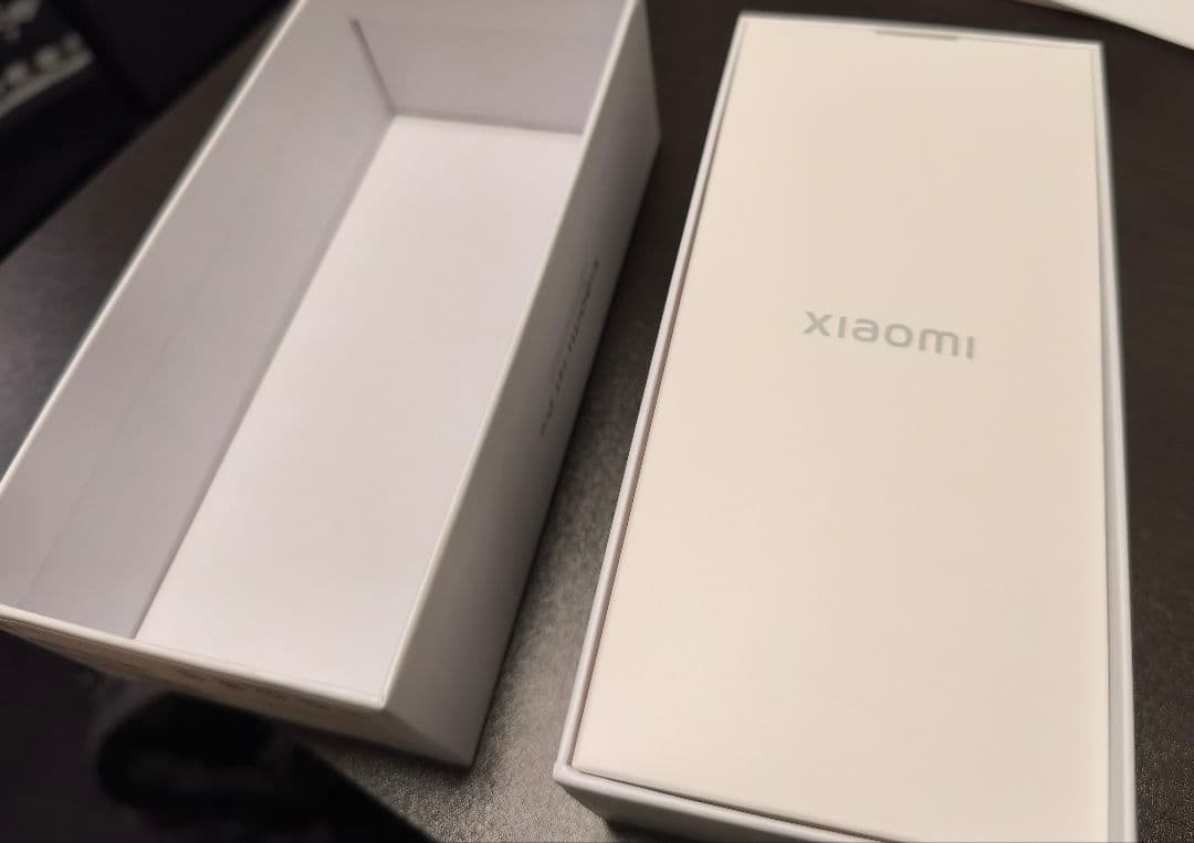 くりりん！Xiaomi 14T Pro 12GB+256GBチタングレー