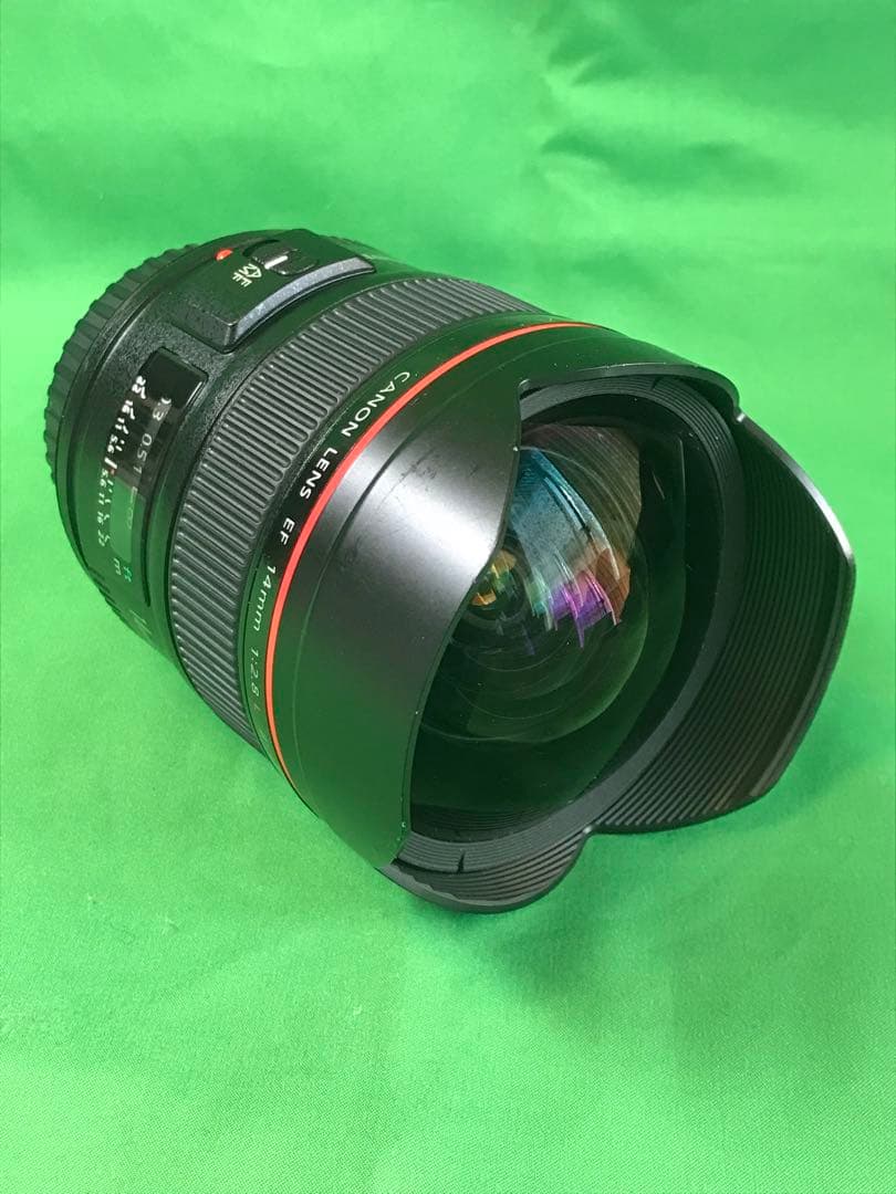 Canon EF14mm F2.8L Ⅱ USM ケース、レンズキャップ付。