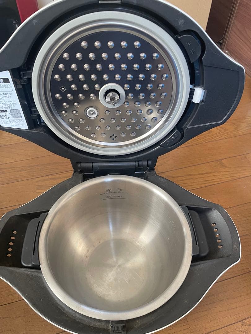 SHARP シャープ　HEALSIO ヘルシオホットクック　KN-HW24E-W